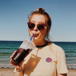 Meet your Posher, Olivia